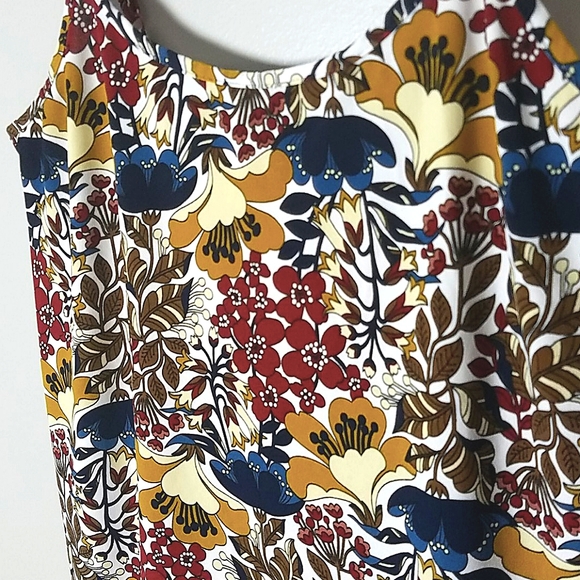 The Limited cami, size M - Picture 2 of 6